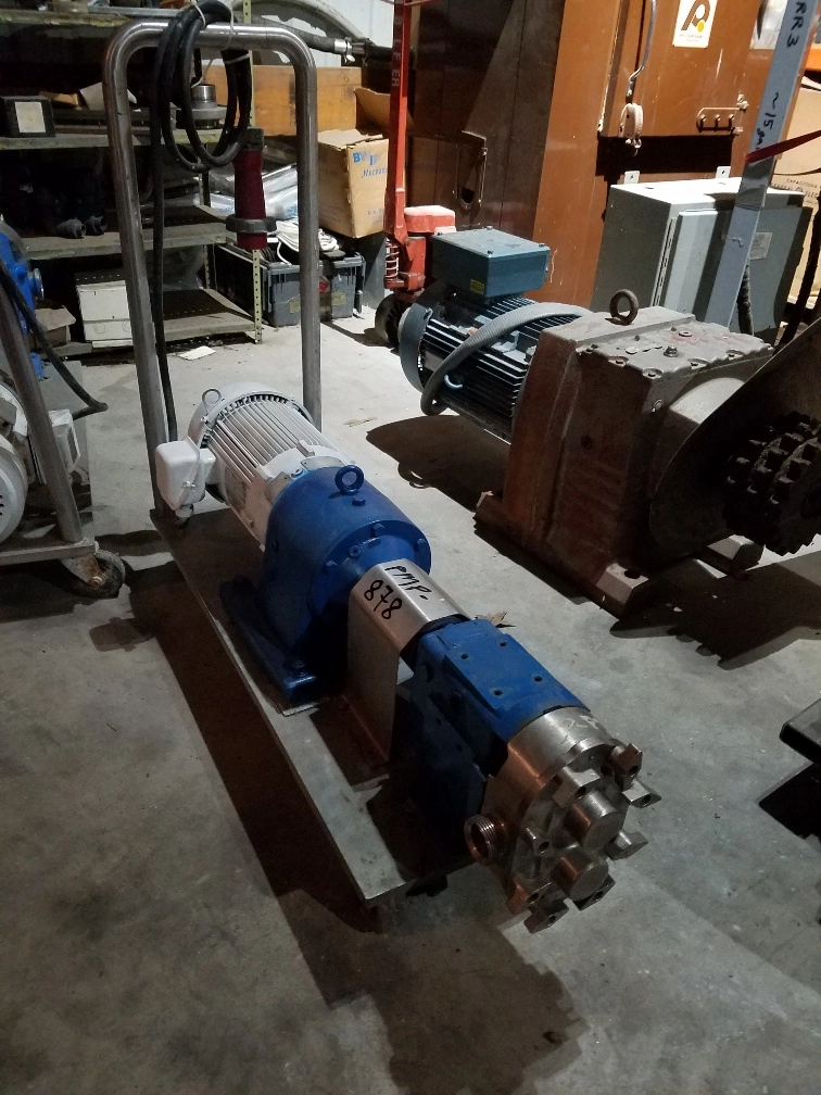 1.5" Waukesha Model 030 Rotary lobe pump