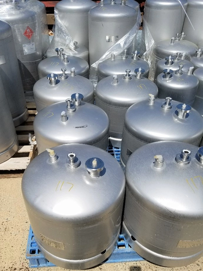 (12) used 105 Liter (27 gallon) 316 Stainless Steel Pressure Rated Supply Tank