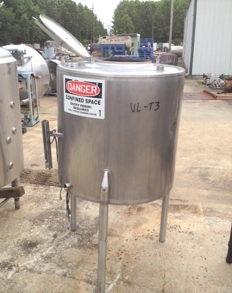 175 Gallon Stainless Steel tank. Chem-Tek