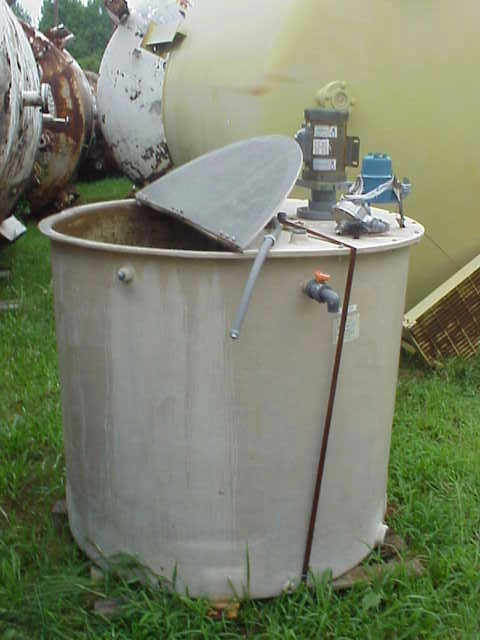 300 gallon FRP tank with mixer