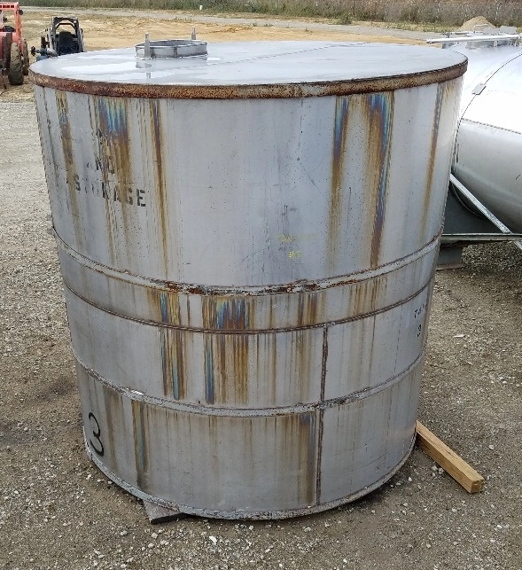 2800 Gallon Stainless Steel vertical Storage tank