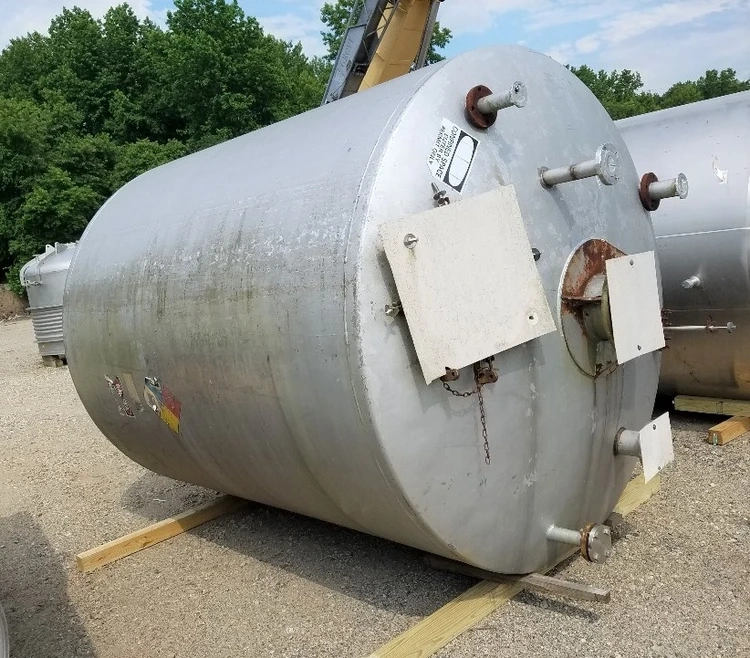 3,000 gallon Stainless Steel Storage Tank with mixer mount