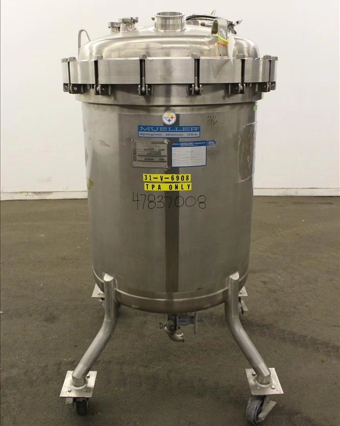 113 Gallon (430 Liter) Mueller Model F Stainless Steel Vertical Pressure Tank
