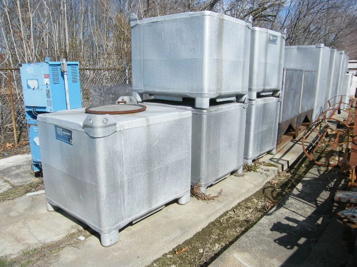 Hopper/Tote/Bin/Tank.  Approx. 40 Cu.Ft.  Aluminum (Al) bulk storage tote tank