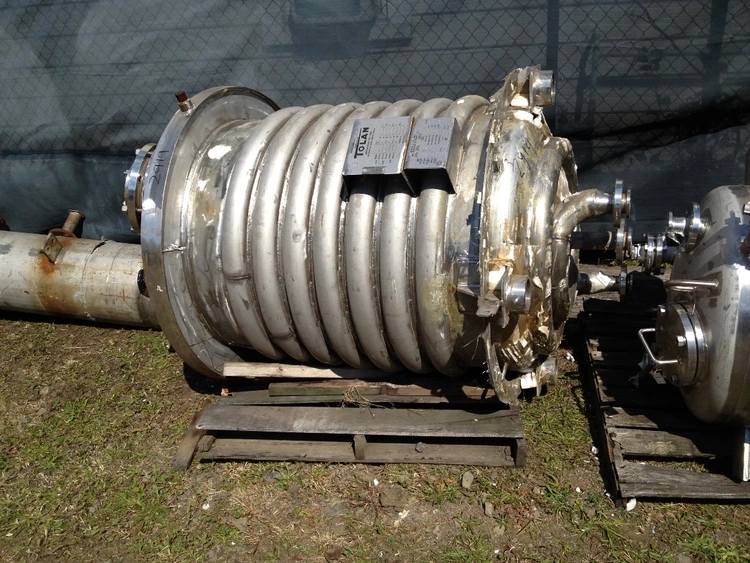 200 Gal vertical, jacketed, 316L Stainless Steel Reactor