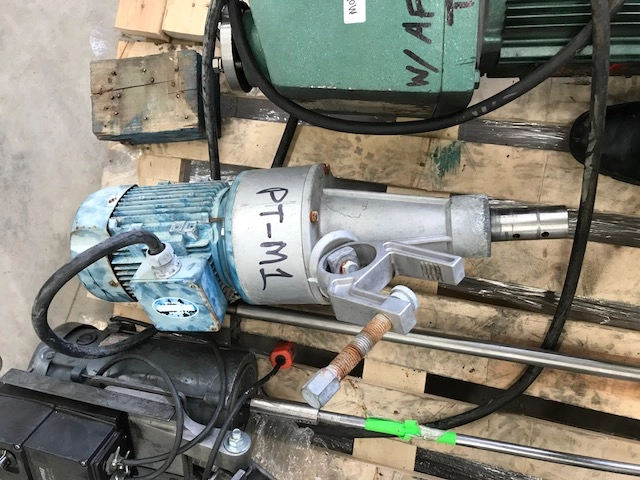 2 HP Clamp-On Mixer. Has Lesson 2 HP