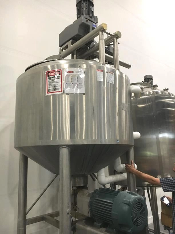 500 Gallon APV Crepaco Likwifier/ Liquifier/Liquefier with top mounted Mixer with scraper/sweep blades