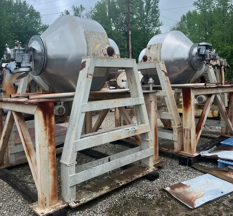 30 cu.ft. Gemco Double Cone blenders. Stainless Steel