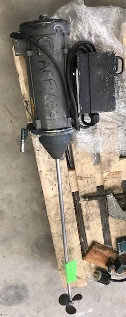 Used 1 HP Clamp-On Mixer