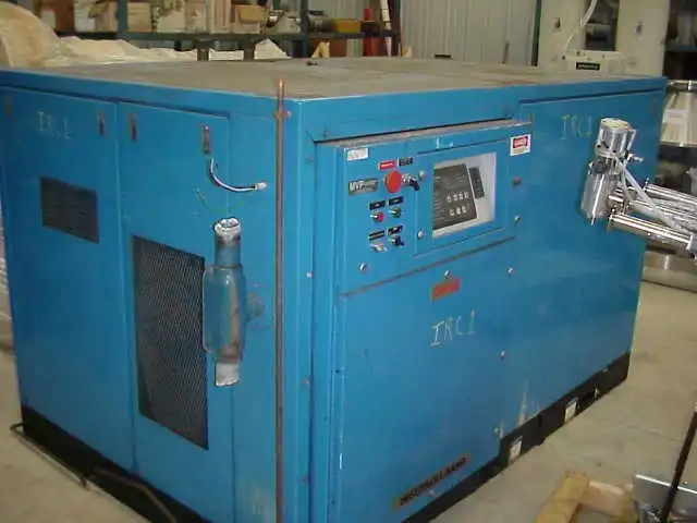 INGERSOLL RAND model OCV4M2E 125 HP compressor