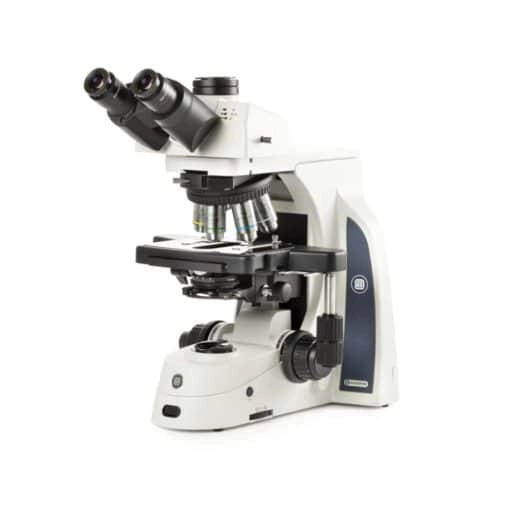 Euromex Delphi-X Observer for anatomopathology, trinocular microscope with SWF 10x/25 mm &Oslash; 30 mm eyepieces, plan PLi 4/10/20/S40x IOS objectives, EIS 60 mm parfocal, 190 x 152 mm stage with 78 x 32 mm mechanical stage and 3 W NeoLED illumination