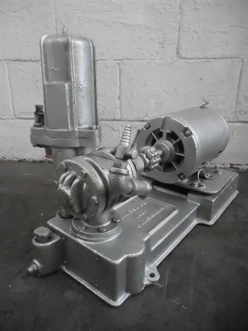 Kraissi model 25 vacuum pump