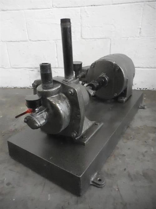 Nash Hytor Model 9-1/2C Carbon Steel Vacuum Pump