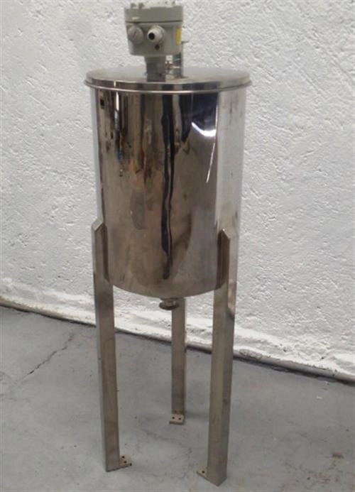 Stainless steel 9 gallon tank