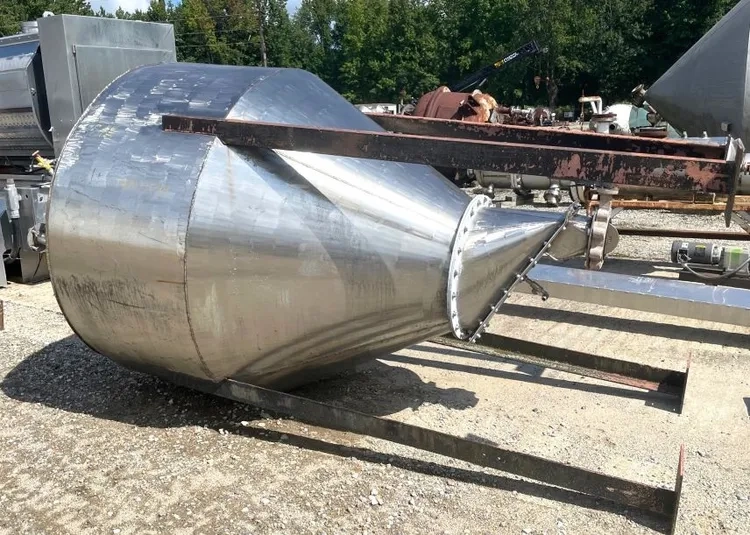 900 Gallon (120 Cu.Ft.) Stainless Steel Feed Hopper