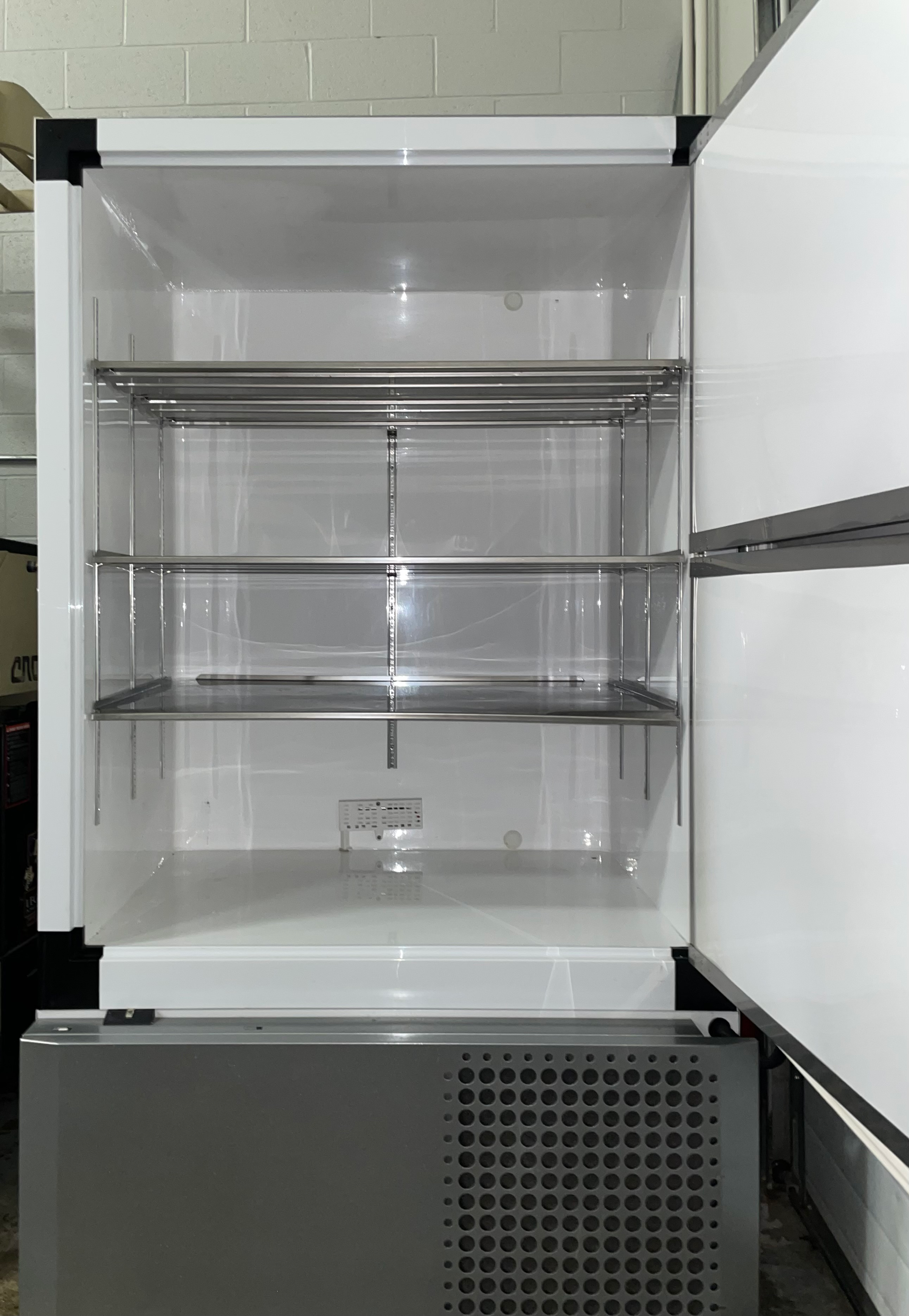Ultra Low Freezer -- –Fully Working Thermo Scientific TSX70086A