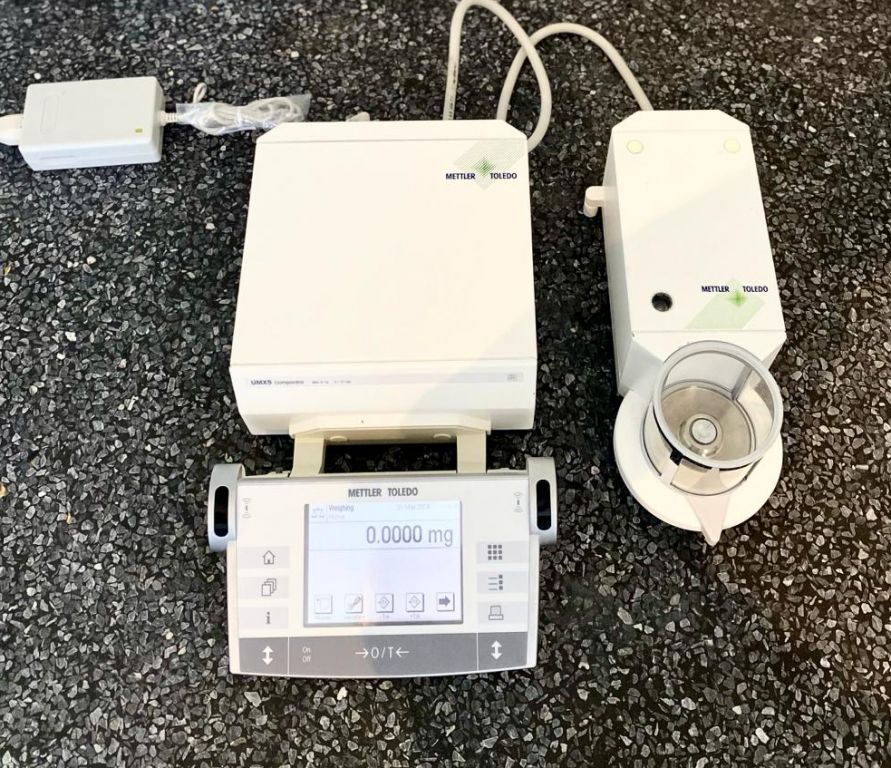 Mettler Toledo UMX5 Ultra Microbalance 2.1000000g