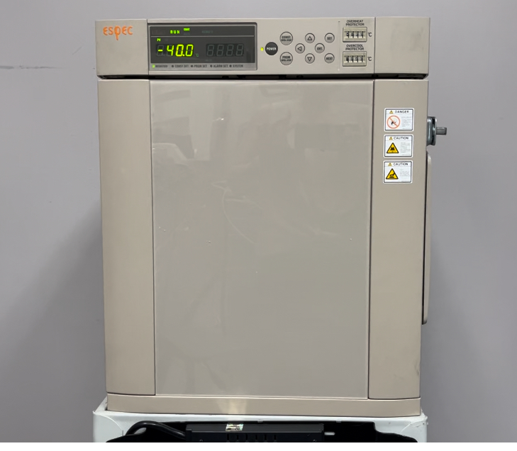 Environmental Chamber --  Fully Working  ESPEC SU-241 Temperature Chamber