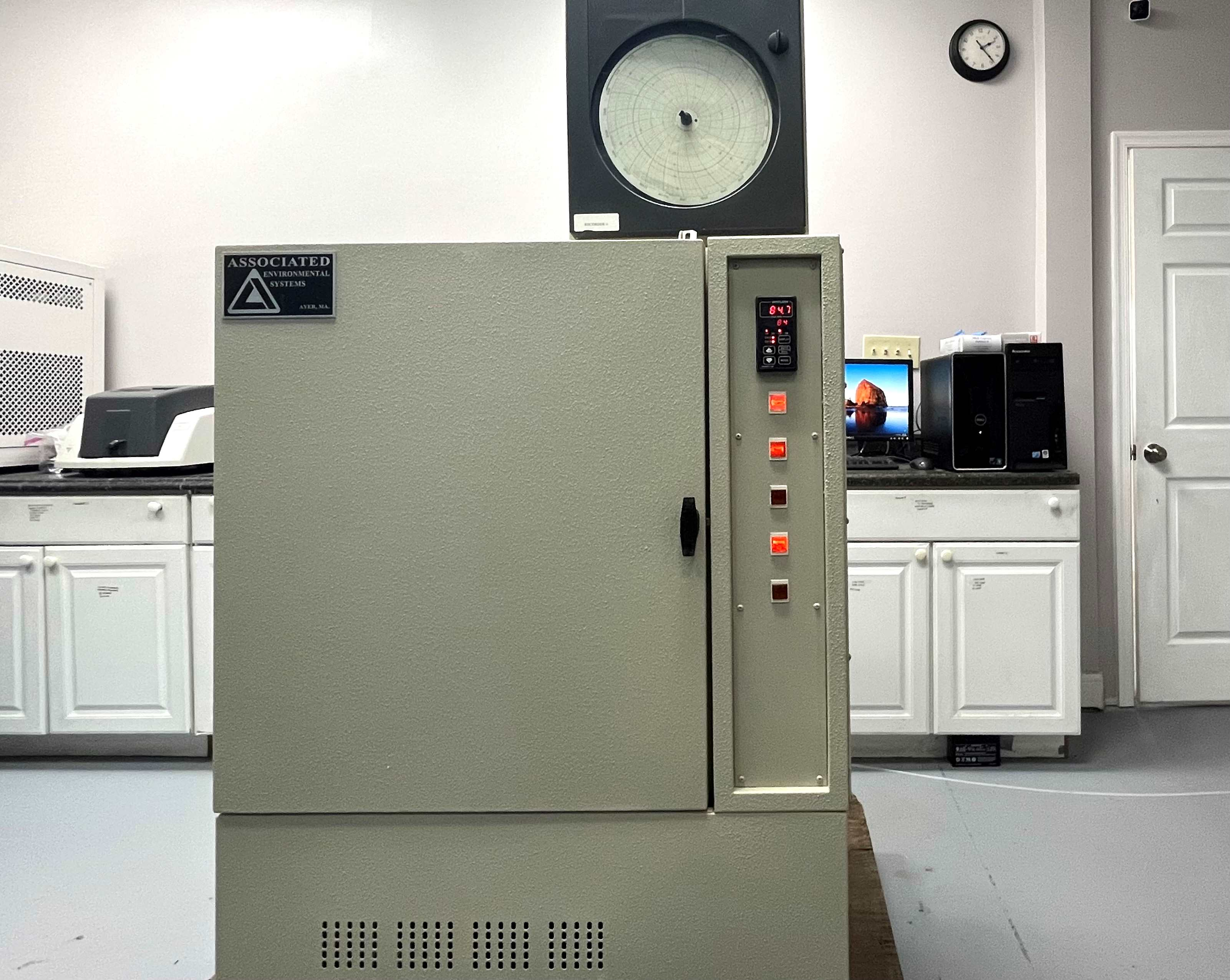 Environmental Chamber - Associated LH-6 Temperature/Humidity Test Chamber (-10C to +94C, 20% to 95% R.H.) – Fully Functional/Warranty/Video