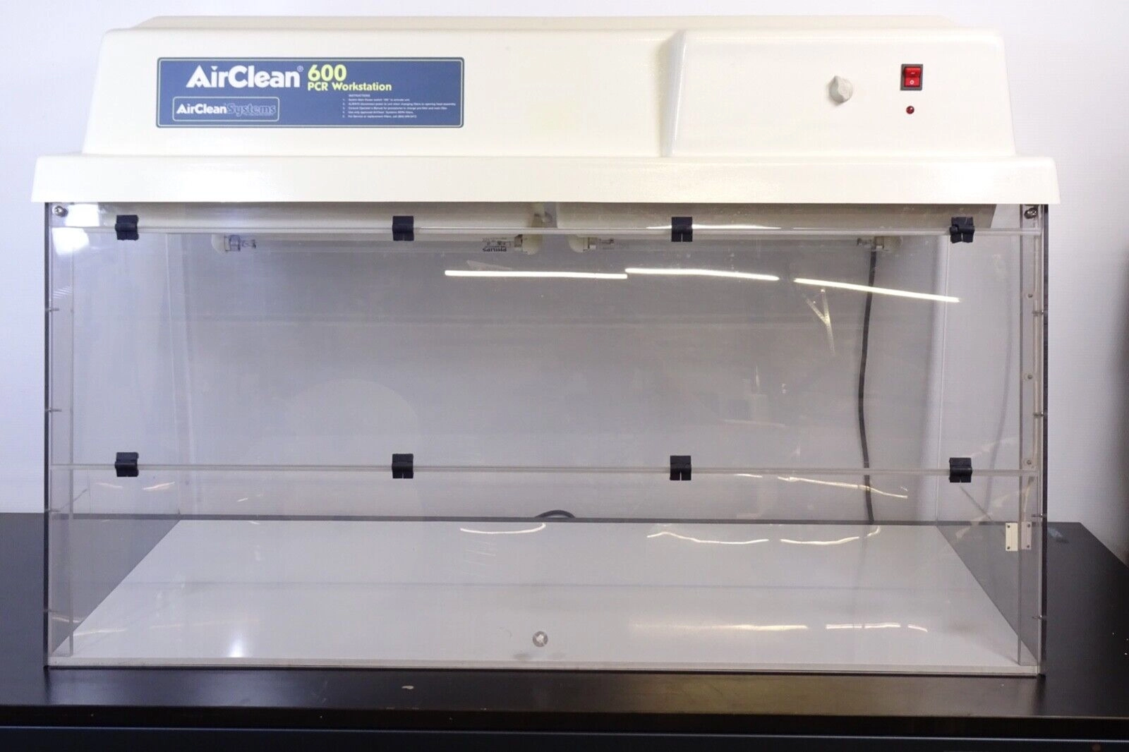 AirClean Systems 600 PCR Workstation AV648LFUV