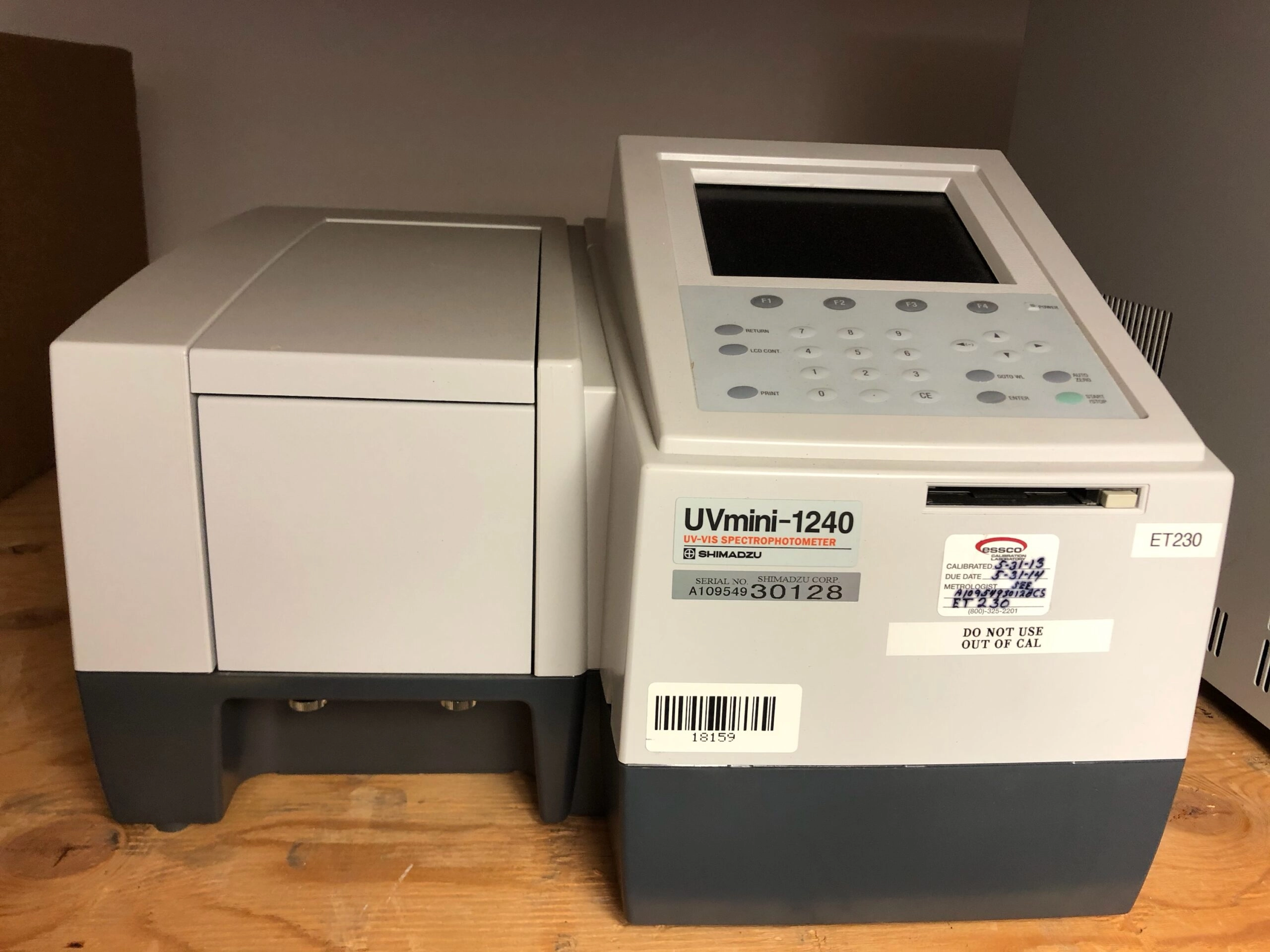 Shimadzu UVmini-1240 Spectrophotometer UV/Vis Reader