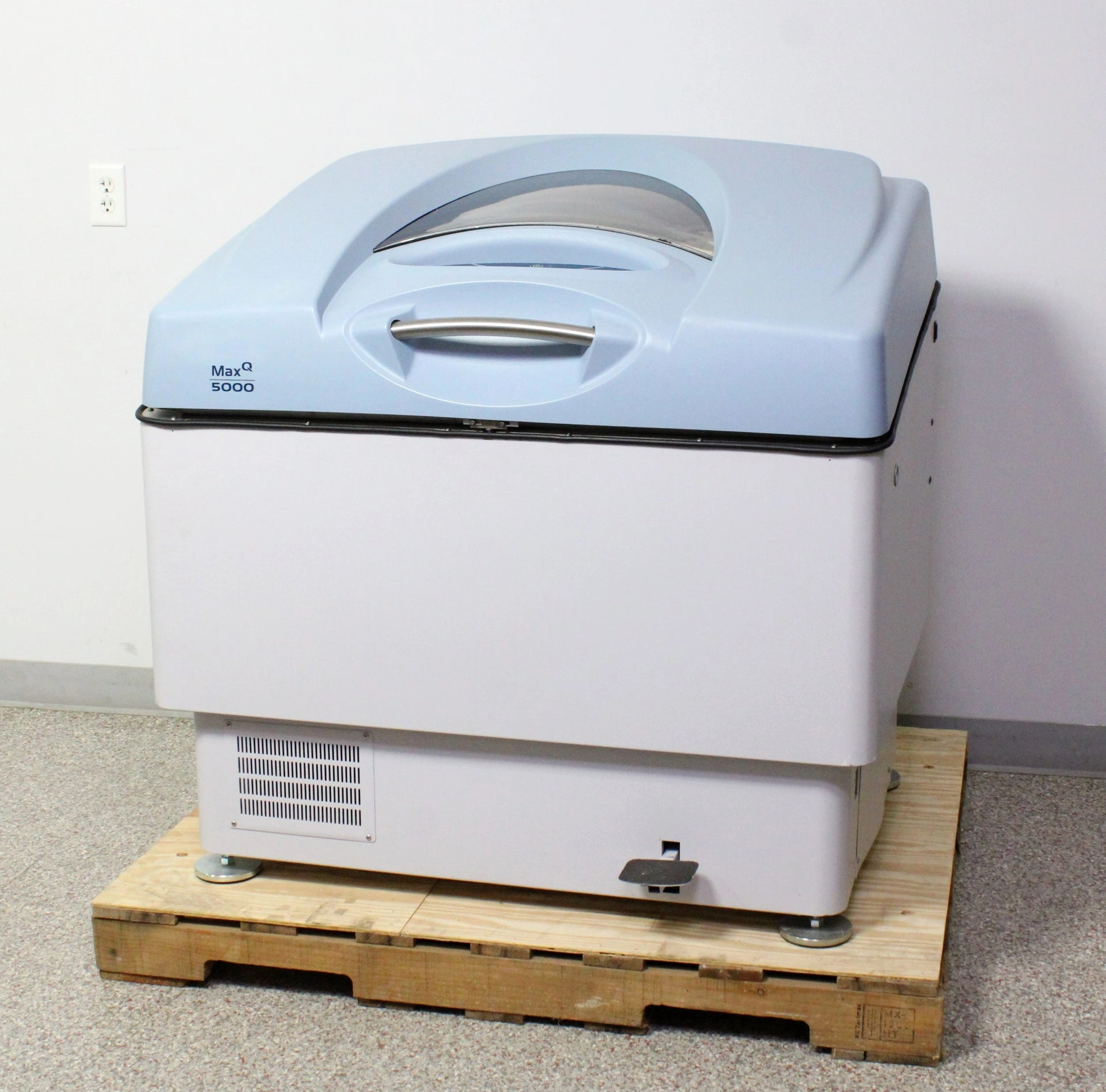 Barnstead Lab-Line MaxQ 5000 Incubating Shaker &amp; 120-day Warranty