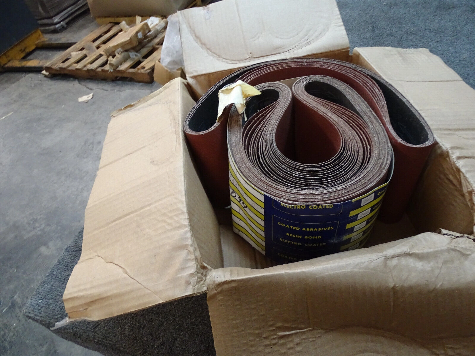 25 Pack Sanding Belts 6 X 48 Resin Bond, Bond Clot