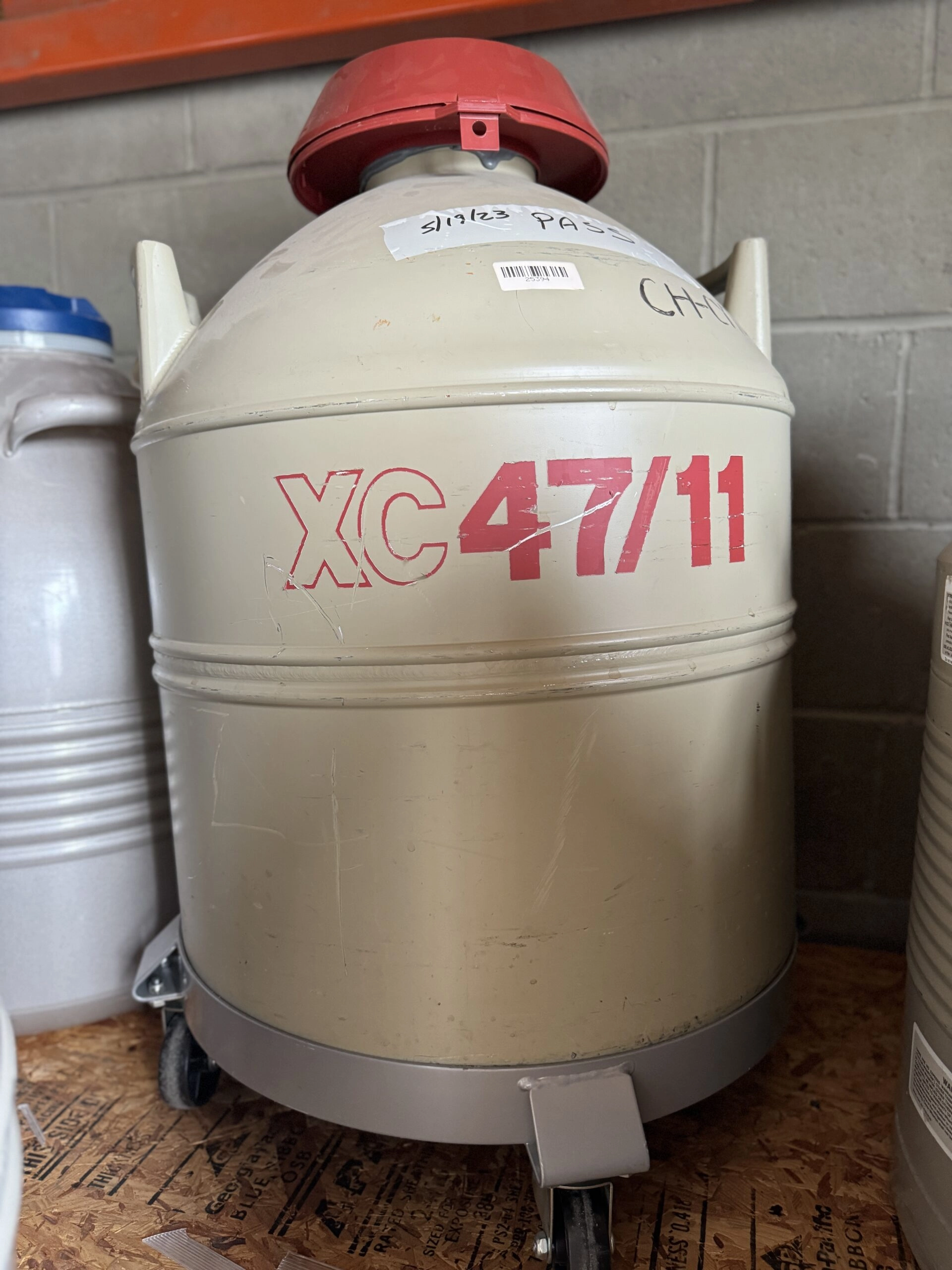 MVE Cryogenics XC47/11 Cryo Storage Tank