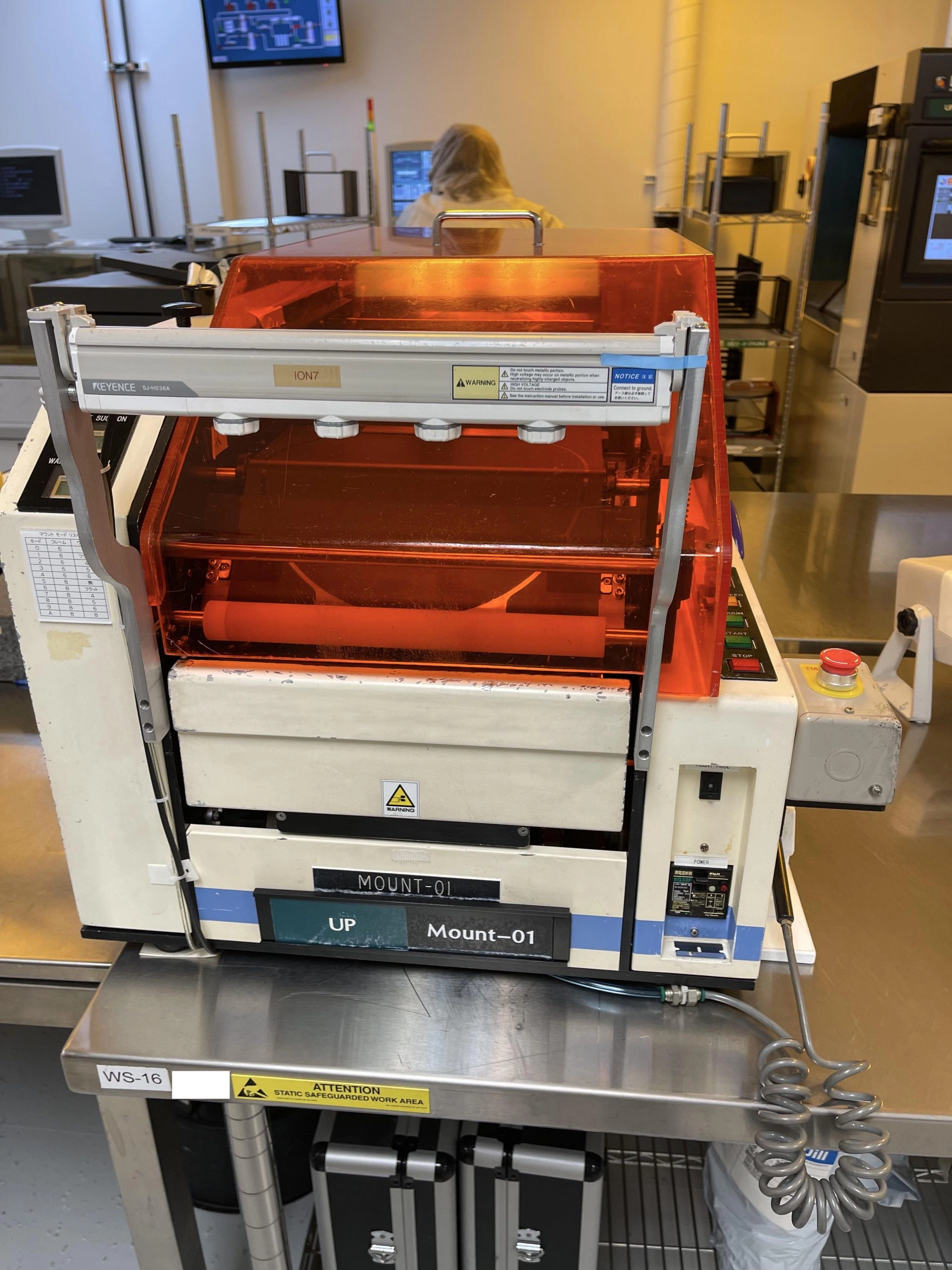 Lintec RAD-2500 Wafer Mounter