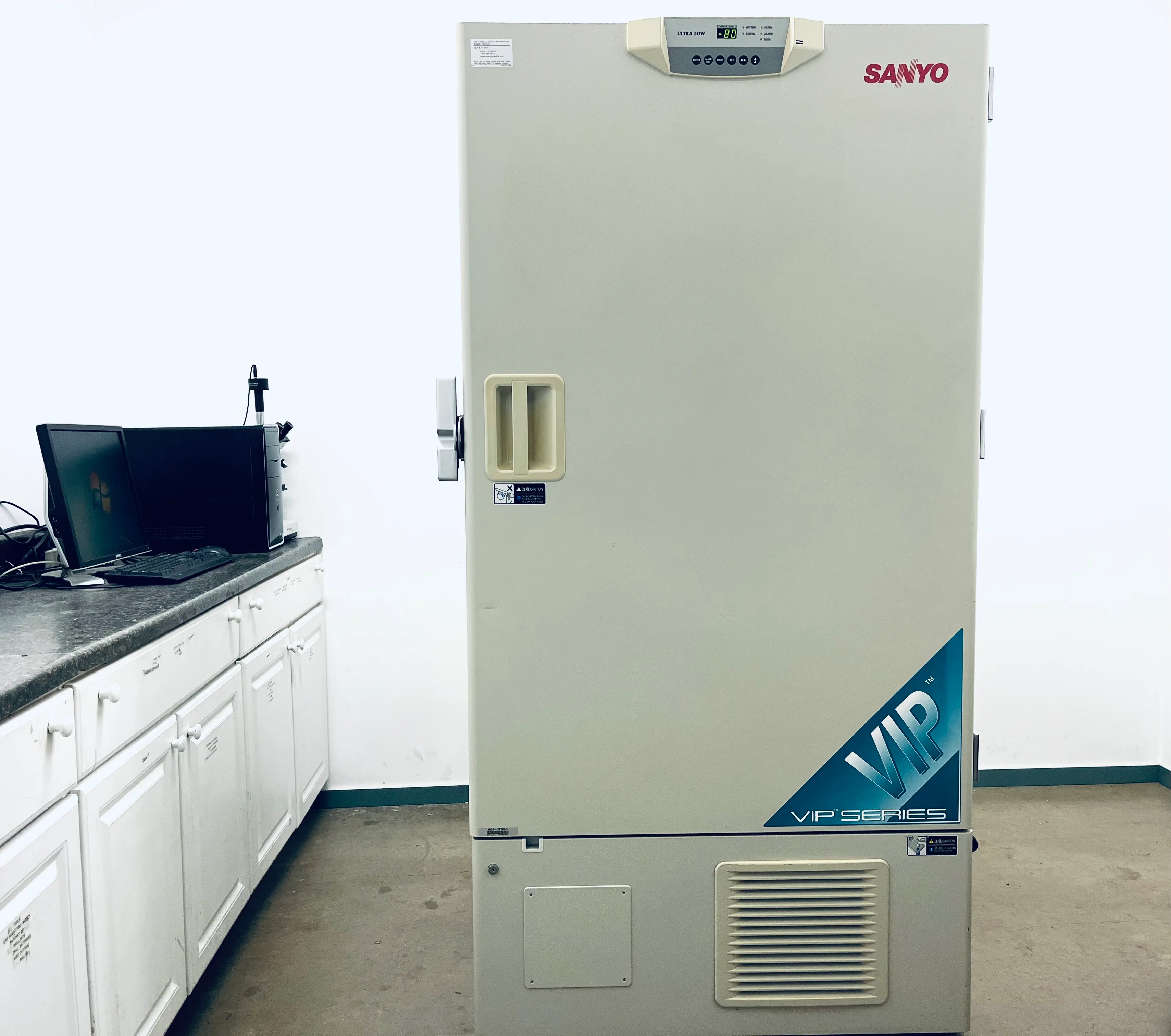 Ultra Low Freezer -- Sanyo MDF-U73VC Ultra Low Temperature Lab Freezer -80C Warranty