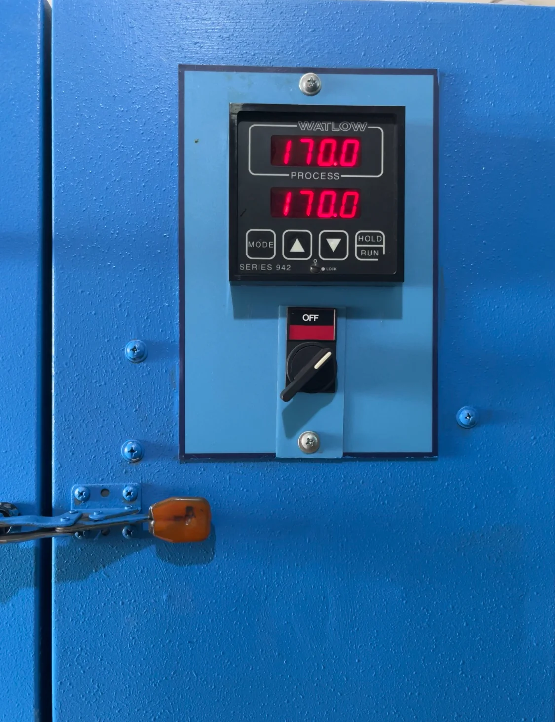 Environmental Chamber -- Tenney Jr Temperature Chamber (-70C to +