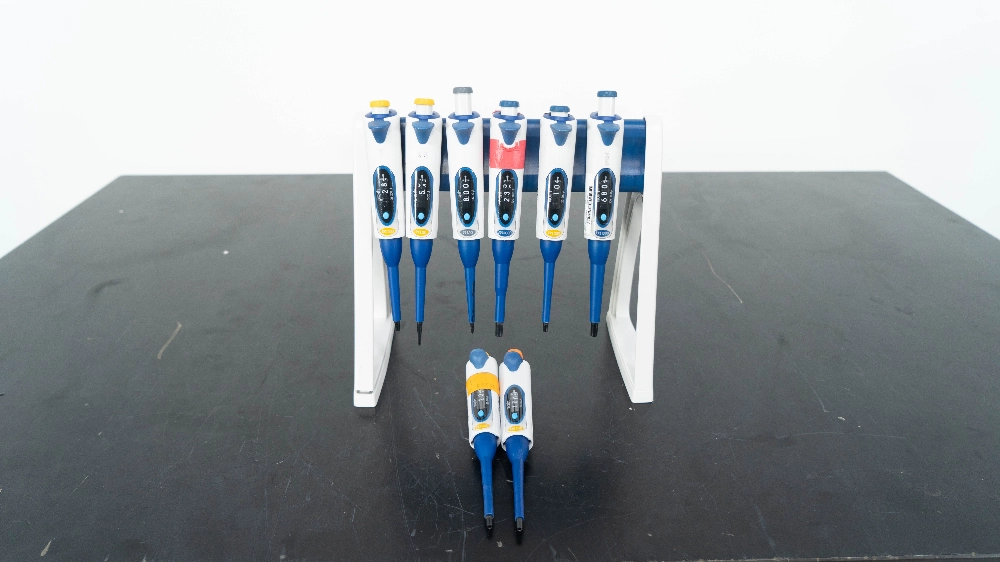 BioHit Single Channel Pipettes - Quantity 8