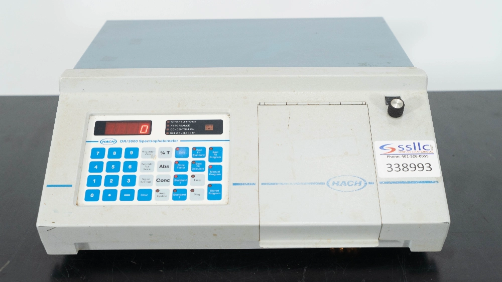 Hach DR/3000 Spectrophotometer