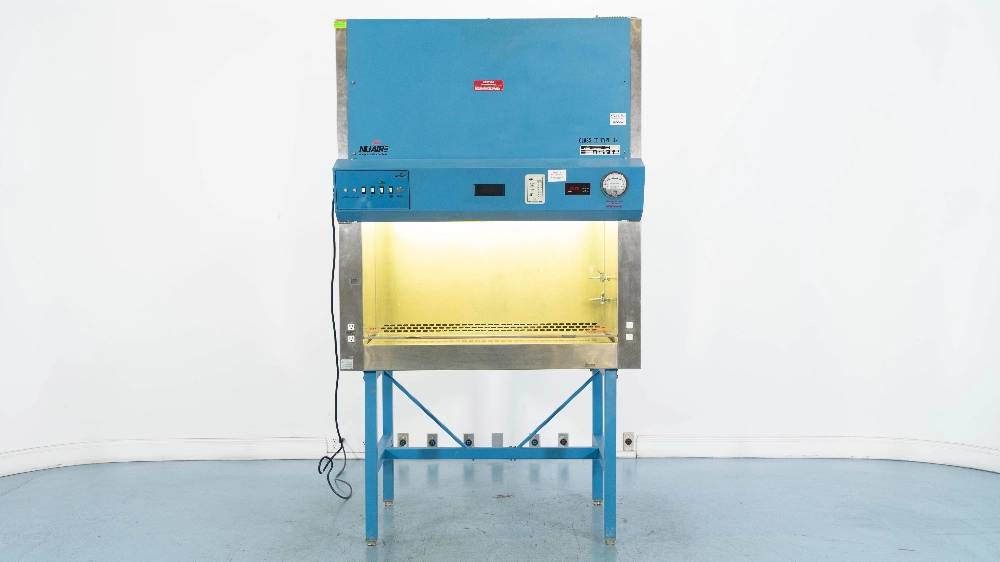 Nuaire 4' Class II Type B2 Biological Safety Cabinet