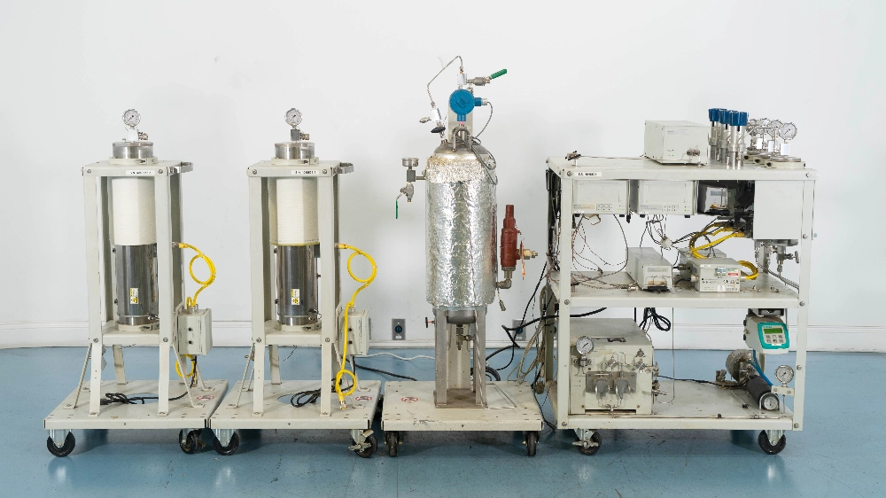 Waters SFE Supercritical CO2 Extraction System