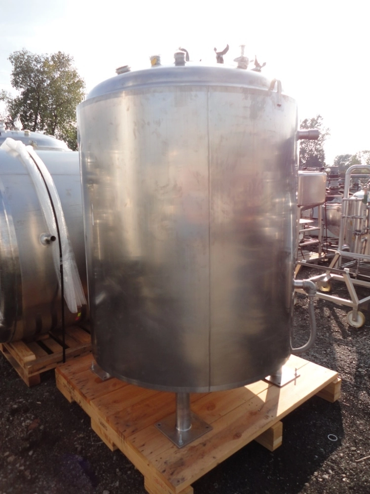 DCI 600 Gallon Stainless Steel Tank Vessel