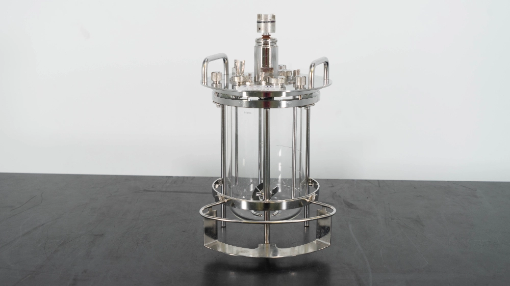 ChemGlass 10 Liter Glass Reactor Vessel with Impeller