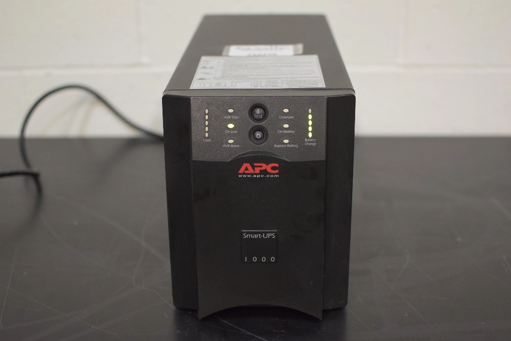 APC Smart-UPS 1000 Power Supply