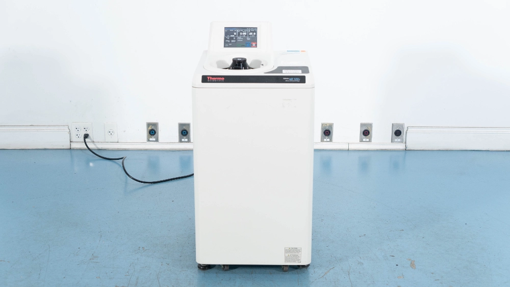 Thermo Sorvall ST 8R Refrigerated Centrifuge