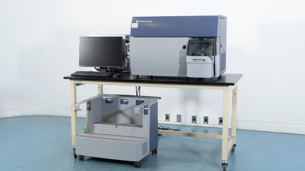 BD FACSCanto Flow Cytometer | LabX.com