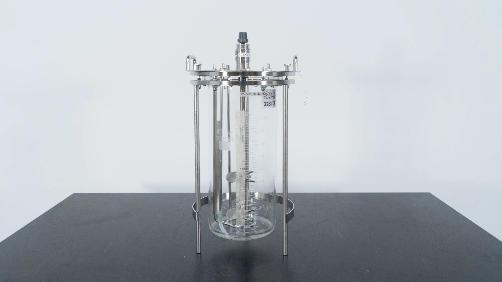 ChemGlass 10 Liter Glass Reactor Vessel with Impeller