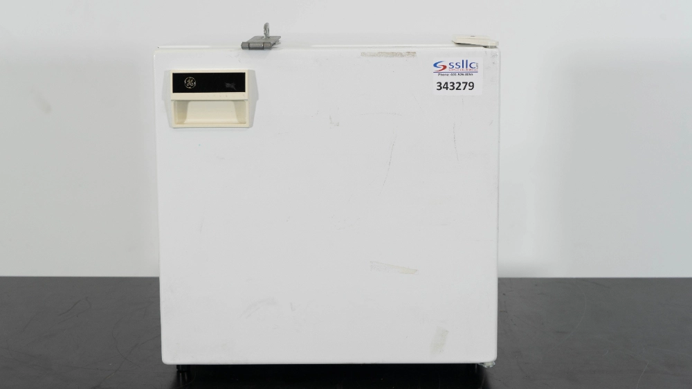 GE Mini Refrigerator