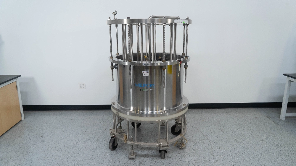 Millipore IsoPak 800 x 500 Stainless Steel Chromatography System