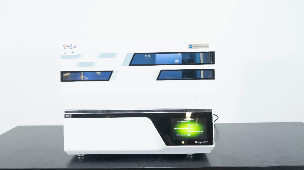 Synthetic Genomics BioXP 3200 DNA Printer System