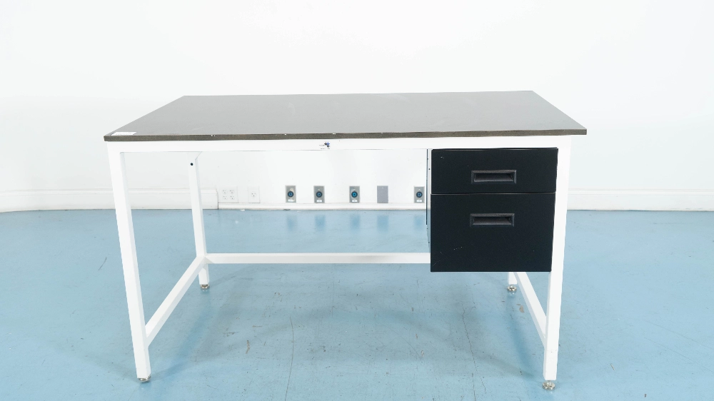 OnePointe Solutions 5' Stationary Lab Table