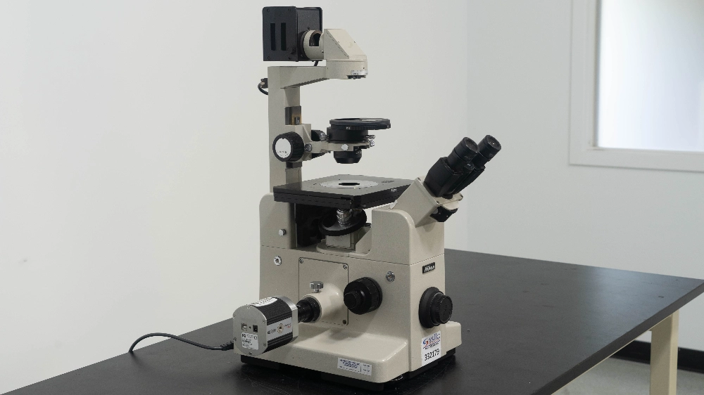 Nikon Diaphot Inverted Microscope | LabX.com