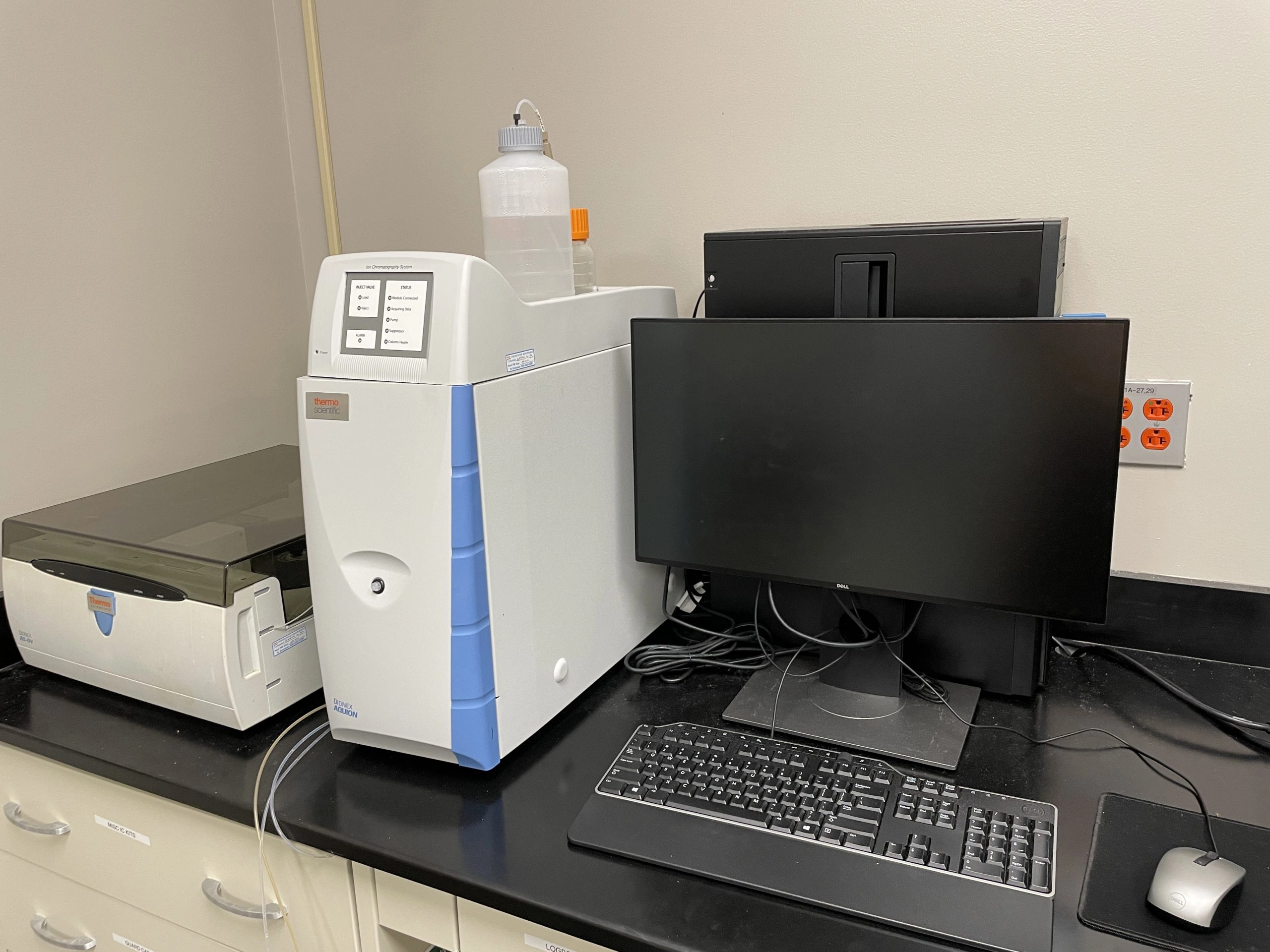 Dionex Aquion Ion Chromatography System and Dionex AS-DV Autosampler