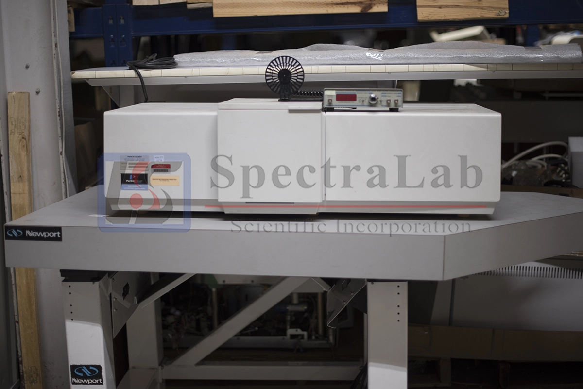 PerkinElmer Lambda 900 UV/VIS/NIR Spectrometer