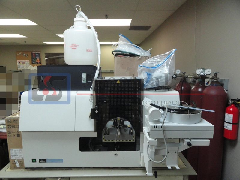 PerkinElmer AAnalyst 800 Atomic Absorption Spectrometer with AS-800 autosampler and Cooling System