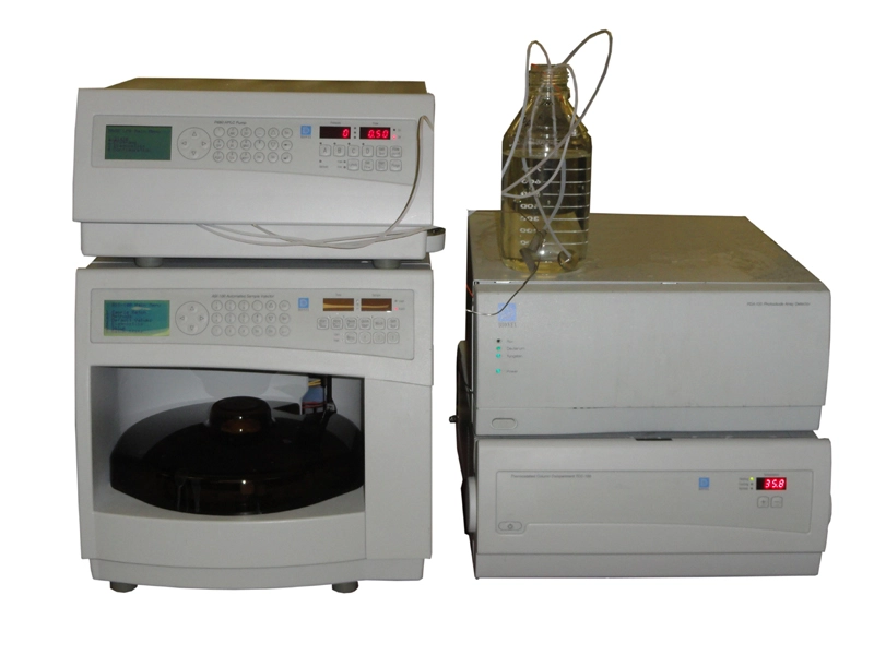 Dionex Summit HPLC System With P680, ASI-100, PDA-100 and TCC-100